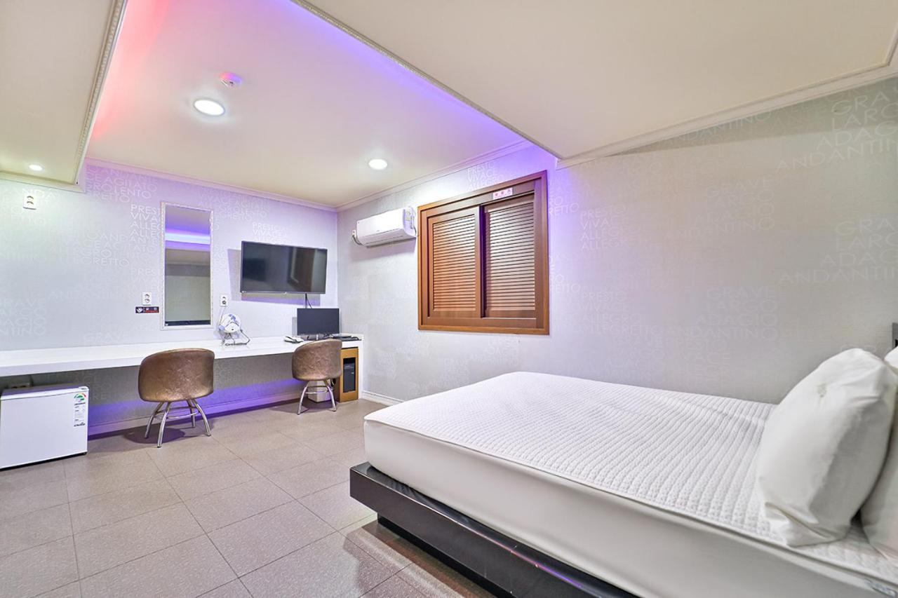 Top Motel Pusan Zewnętrze zdjęcie