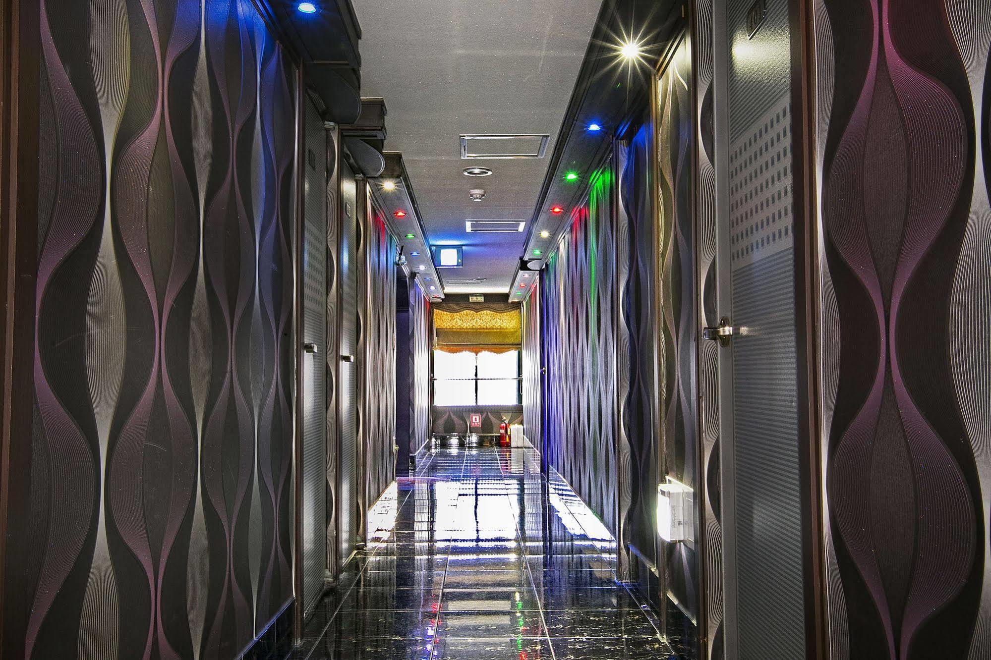 Top Motel Pusan Zewnętrze zdjęcie