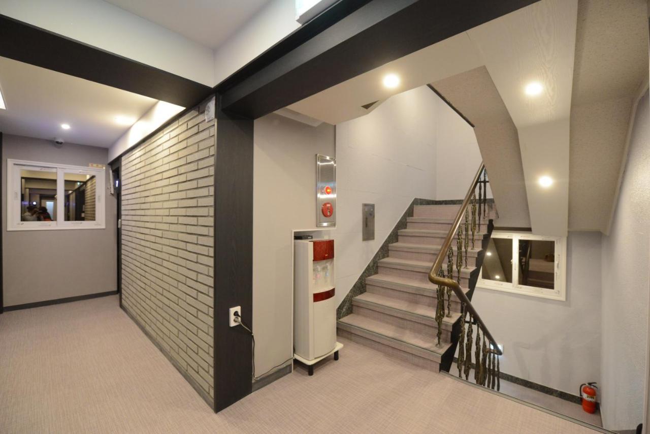 Top Motel Pusan Zewnętrze zdjęcie